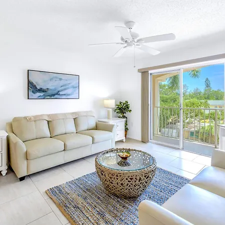 New Listing! Bayside Unit, Balcony, Private Beach!